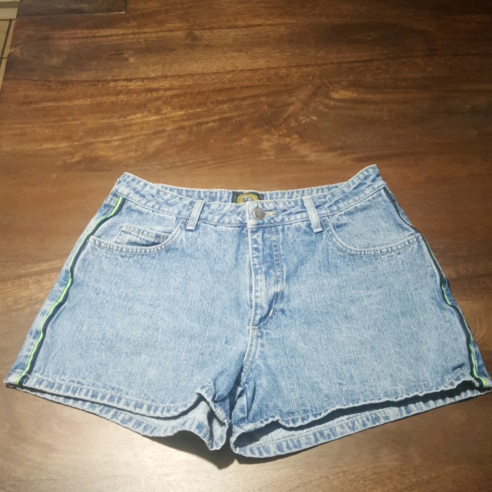 Short - Picture 5 of 8